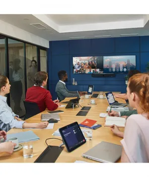 Poly Studio X72 AVB wTC10K Hepsi Bir Arada Konferans Sistemi Poly TC10 dokunmatik kontrol cihazlı