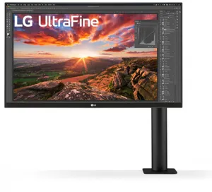 27 LG 27UN880-B IPS 5MS 60MHZ 2XHDMI 1XDP USB-C UHD 4K 3840X2160 HOPARLÖR VESA PIVOT SIYAH 