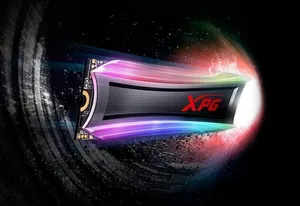 512 GB XPG AS40G-512GT-C PCI M.2 GEN3x4 3500-1900 
